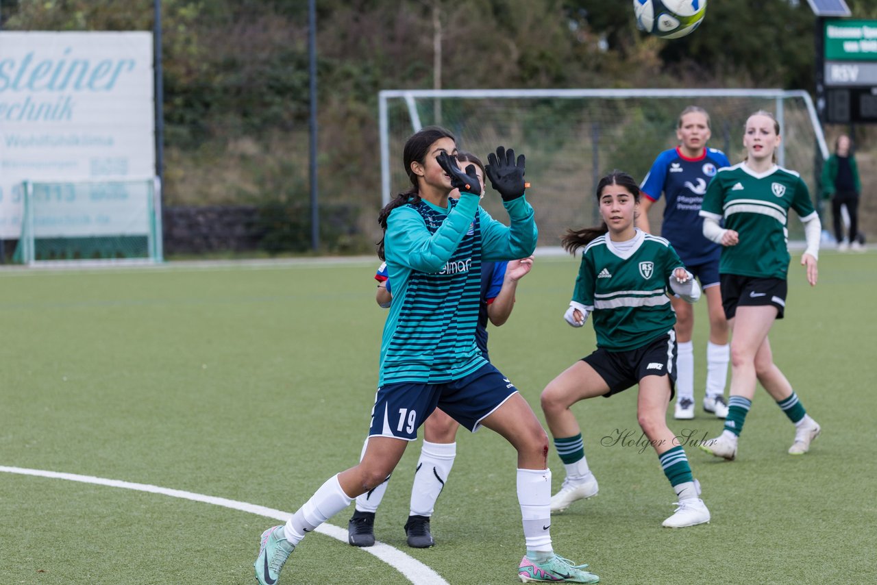 Bild 379 - wU19 Rissener SV - VfL Pinneberg : Ergebnis: 9:1